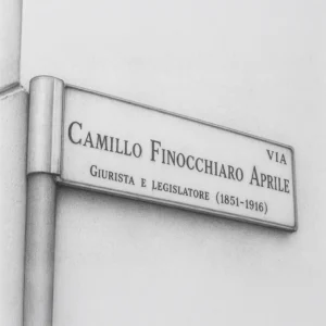 Cartello Via Camillo Finocchiaro Aprile a Varese